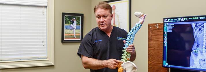 Chiropractor Ringgold GA Dr. Charles Pray Explaining Spine Chiropractor Ringgold GA Dr. Charles Pray Explaining Spine